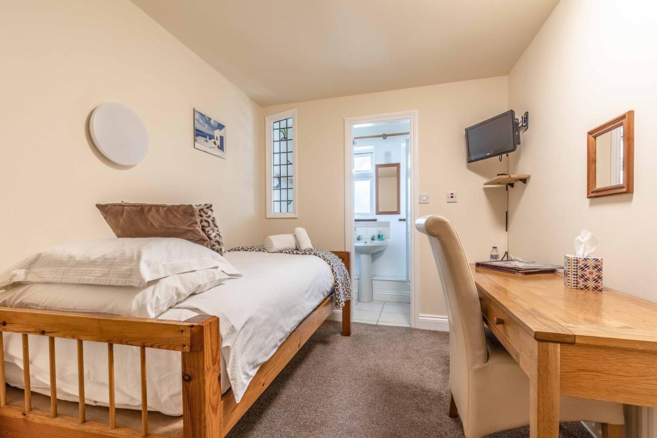 Central Windsor, 2 Bedroom 2 Bathroom, 5 Minutes To Castle ภายนอก รูปภาพ